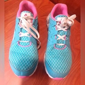 Reebok Women's Teal and Pink Athletic Shoes